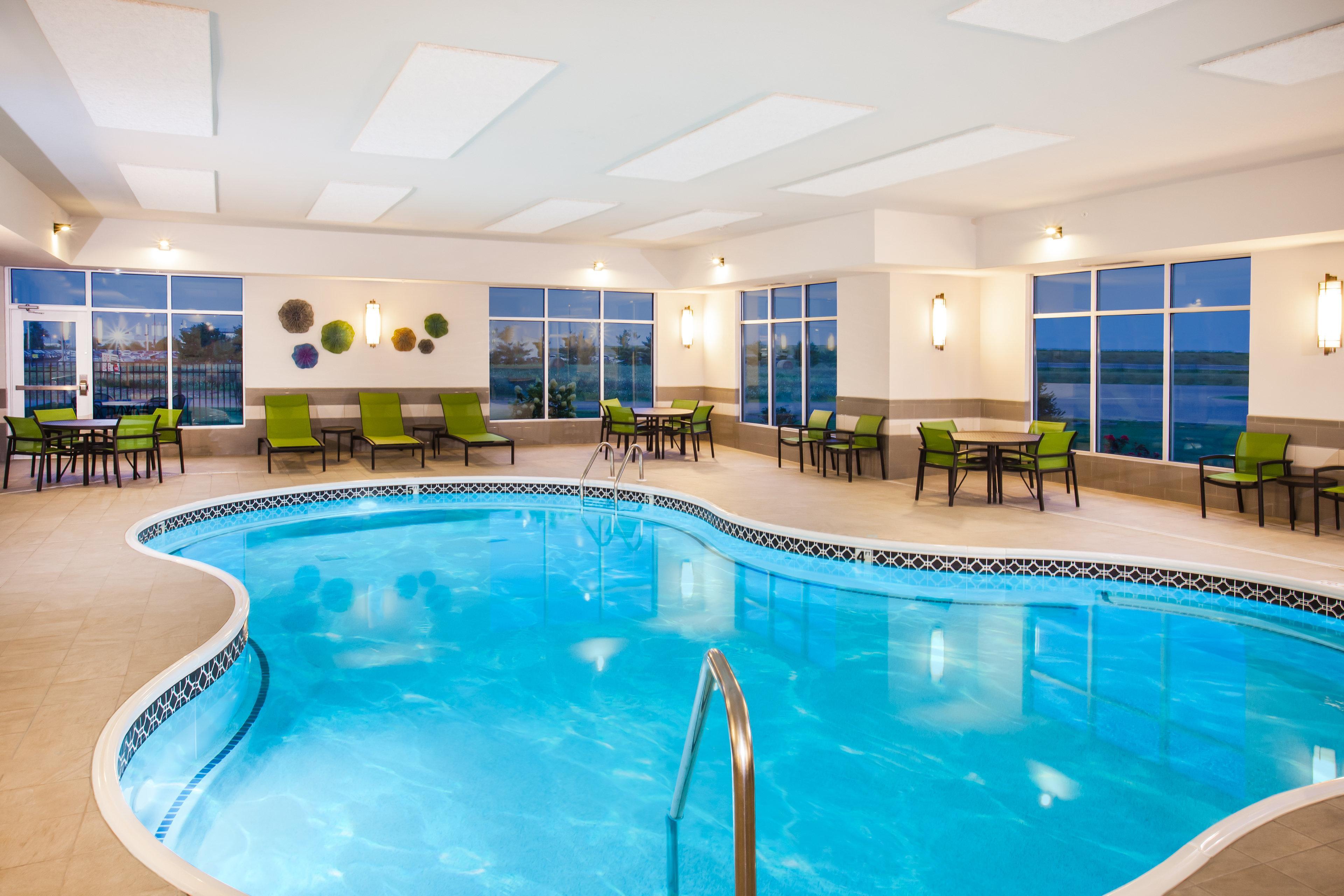 Holiday Inn Express & Suites Litchfield By Ihg Exterior photo